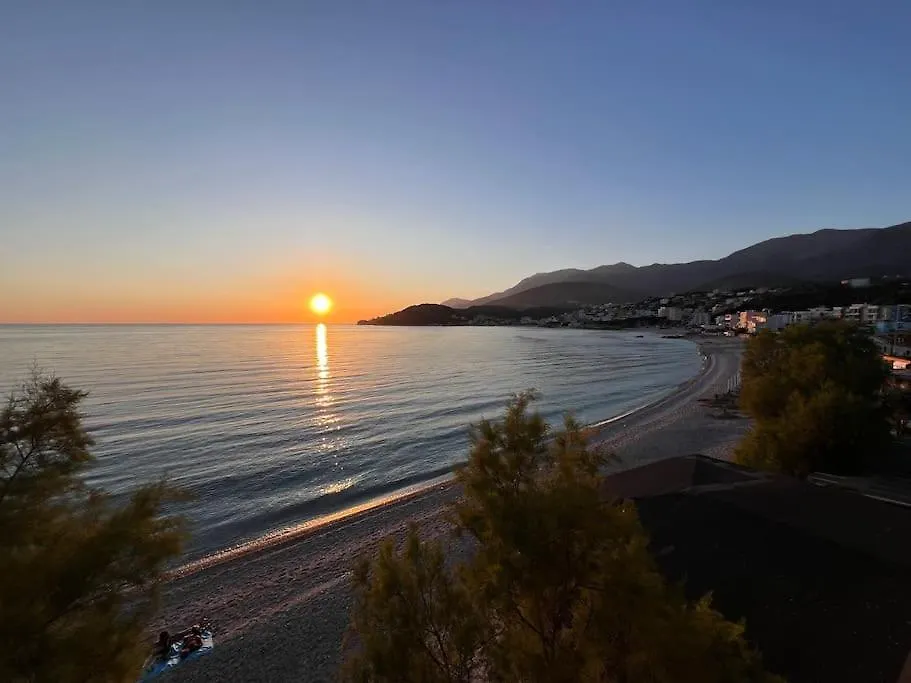 Potam'Sea Bliss 2 - Beach Front, Parking & Sun Beds Himare