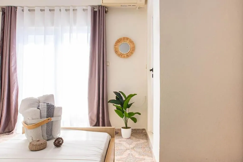 Potam'Sea Bliss 2 - Beach Front, Parking & Sun Beds Himare 0*,